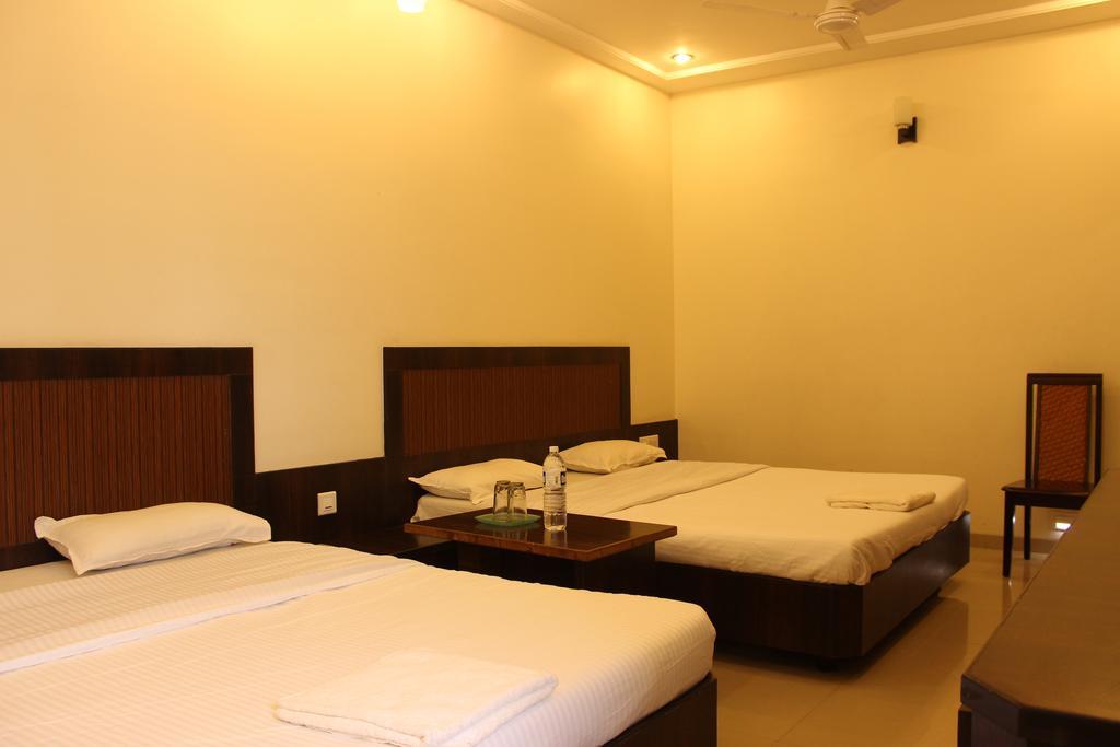 Hotel Sai Ramanand Shirdi Dış mekan fotoğraf