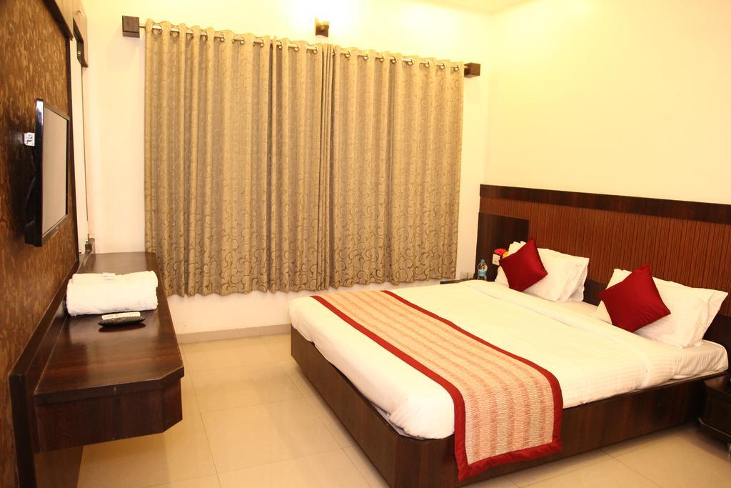 Hotel Sai Ramanand Shirdi Dış mekan fotoğraf
