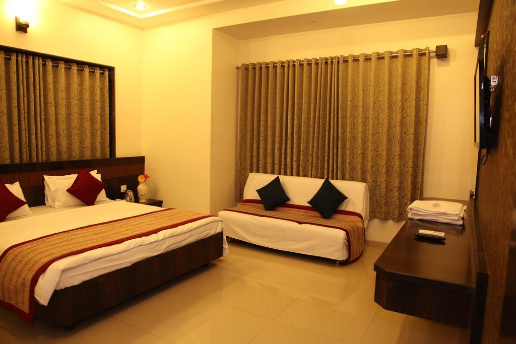 Hotel Sai Ramanand Shirdi Dış mekan fotoğraf