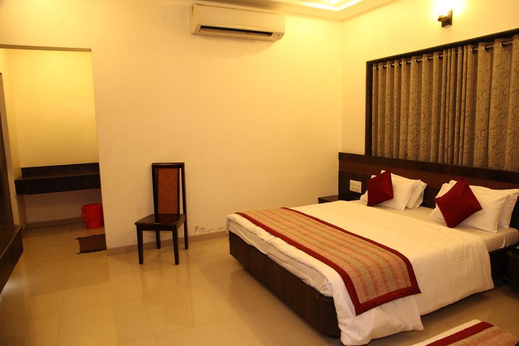 Hotel Sai Ramanand Shirdi Dış mekan fotoğraf