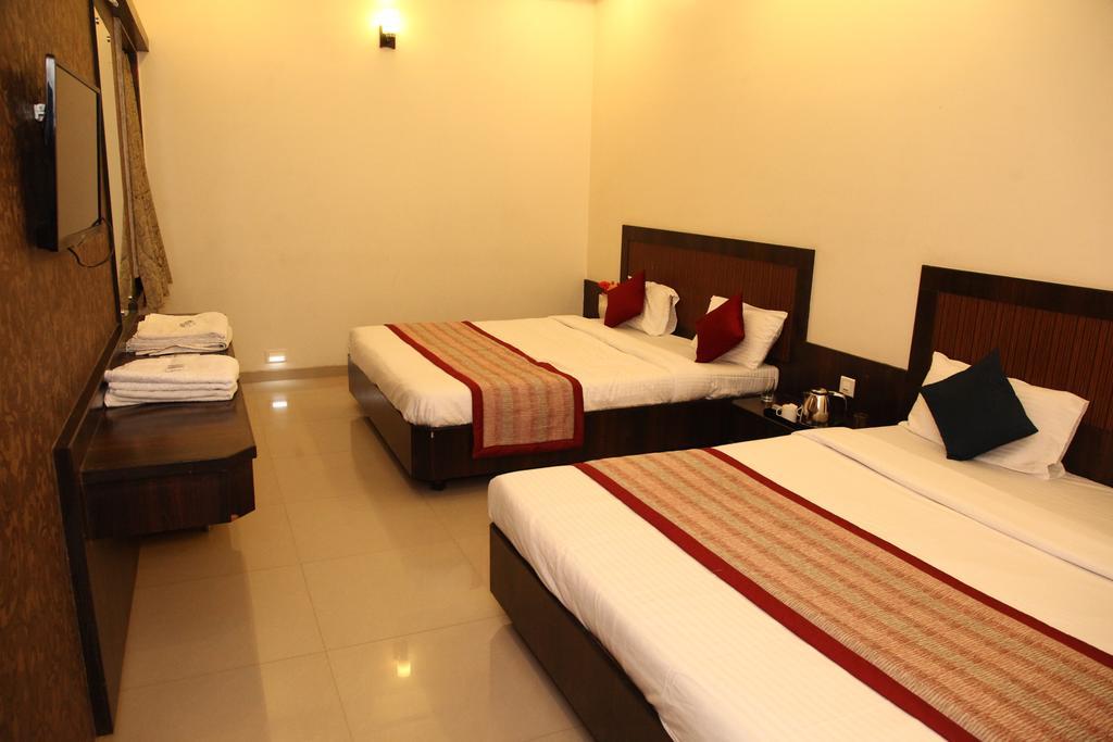 Hotel Sai Ramanand Shirdi Dış mekan fotoğraf