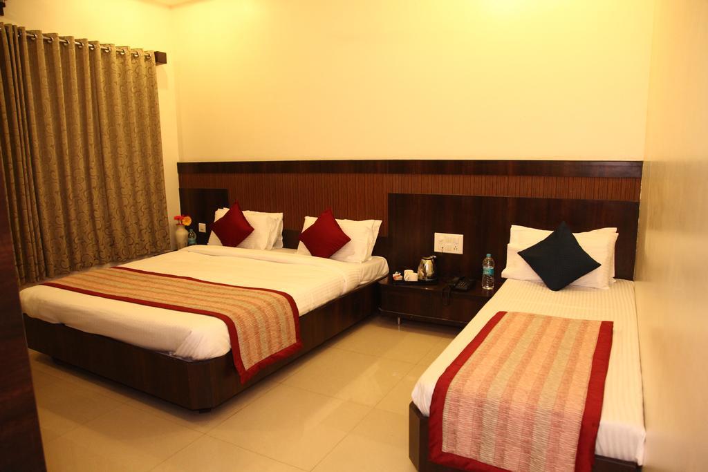 Hotel Sai Ramanand Shirdi Dış mekan fotoğraf