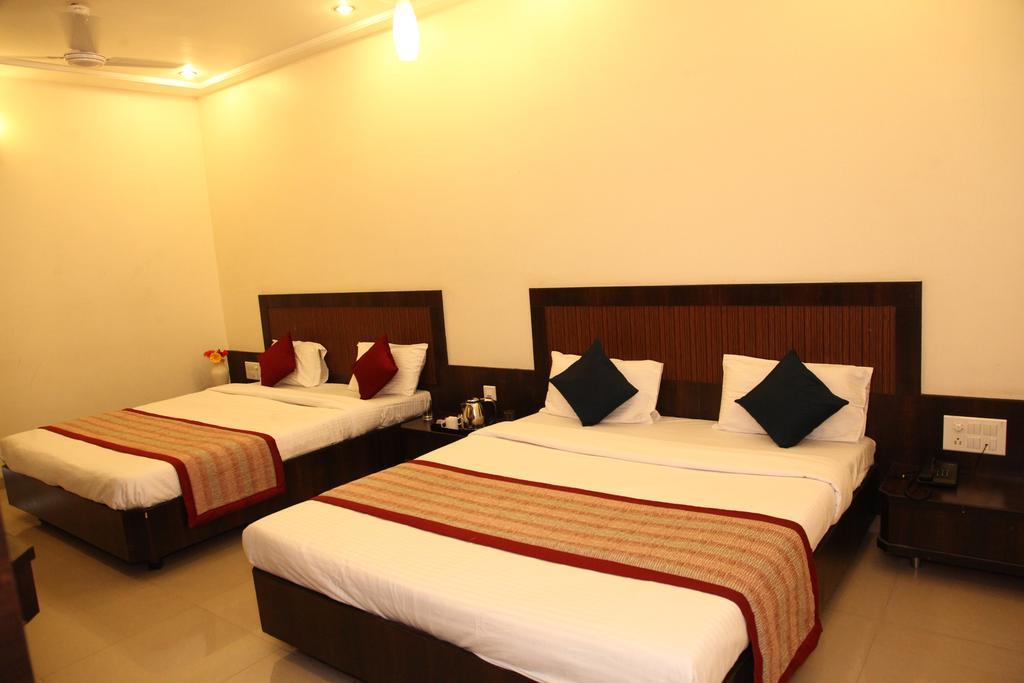 Hotel Sai Ramanand Shirdi Dış mekan fotoğraf