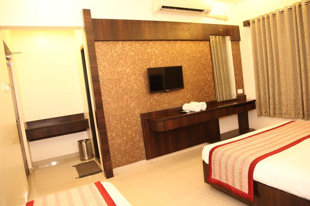 Hotel Sai Ramanand Shirdi Dış mekan fotoğraf