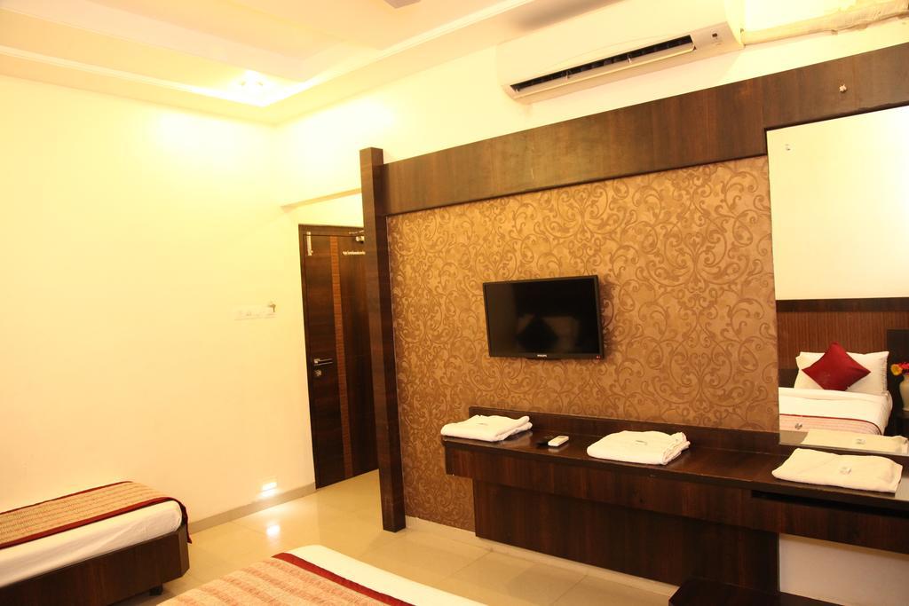 Hotel Sai Ramanand Shirdi Dış mekan fotoğraf