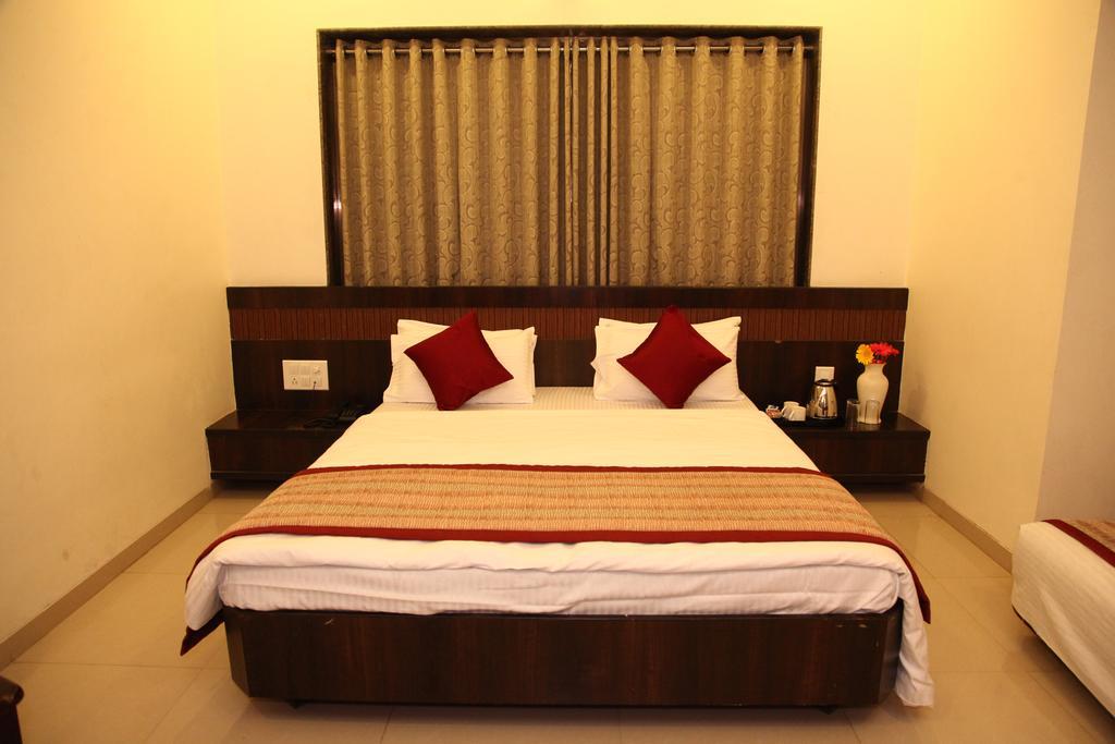 Hotel Sai Ramanand Shirdi Dış mekan fotoğraf